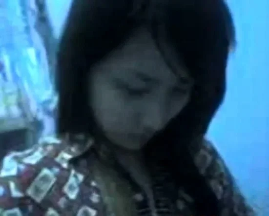 indonesia- anak sma pamer tubuh