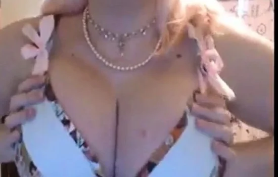 Penny Underbust Fanservice Friday: Custom Bra