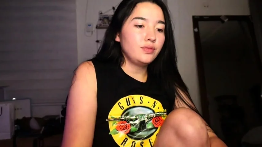 Amateur webcam asian girl