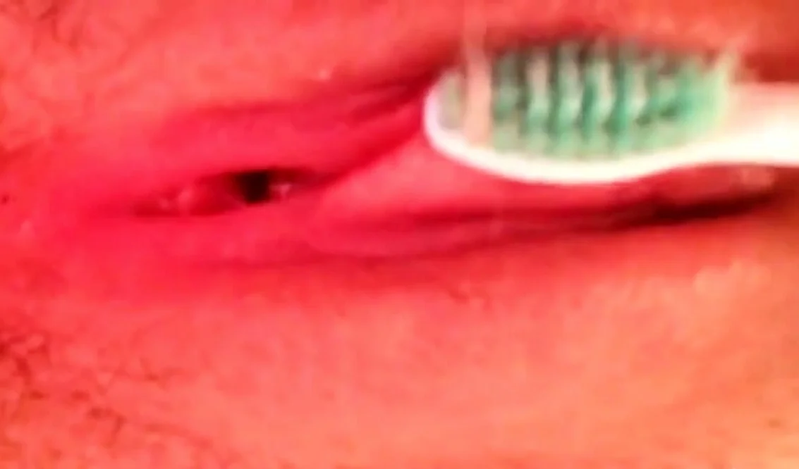 massaging my leaky pussy with a toothbrush
