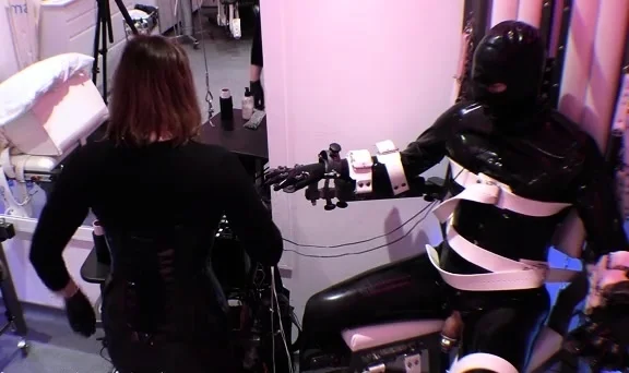 Miss Miranda - Electric Chair Part One