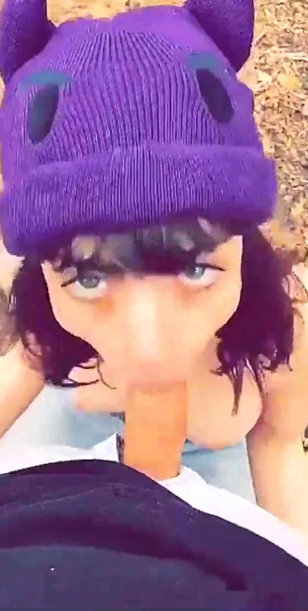 Amateur brunette slut hardcore pounding outdoors