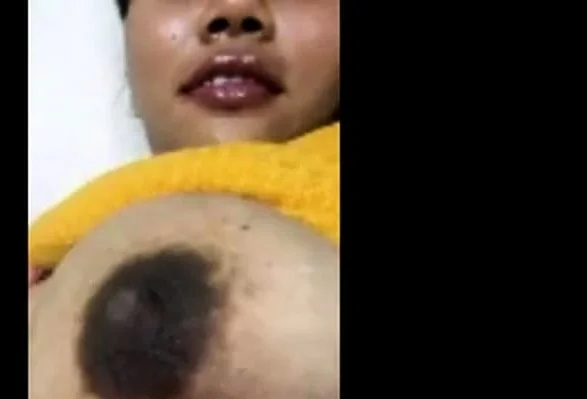 Thai Muslim Virgin Shows Her Tits on Webcam