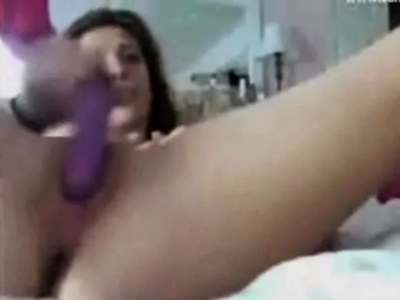 webcam girl getting off for you