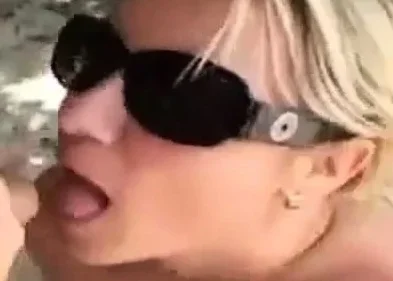 She Want her Face Covered of Cum.