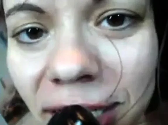 Eating Her Own Creamy Cum (Grool)