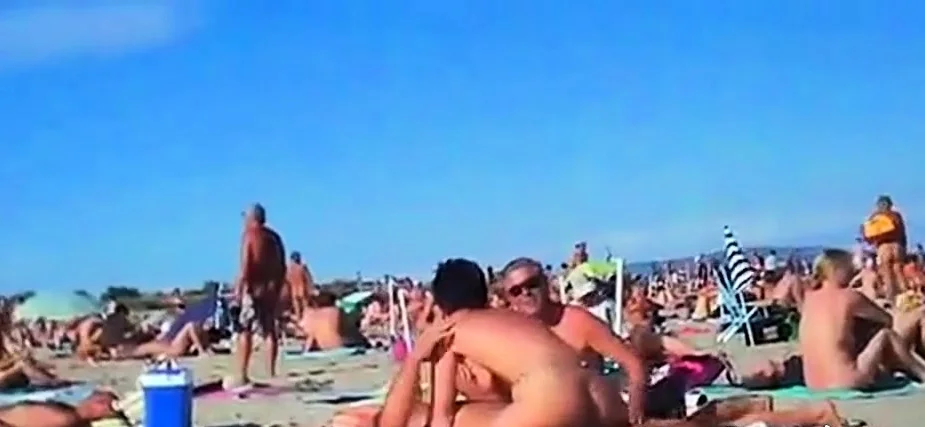 Swinger am Strand