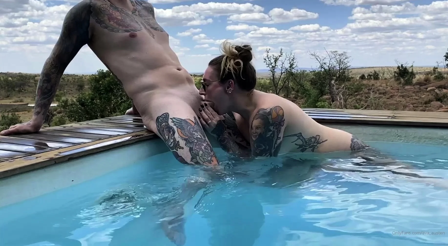 Amateur MILF blowjob cumshot