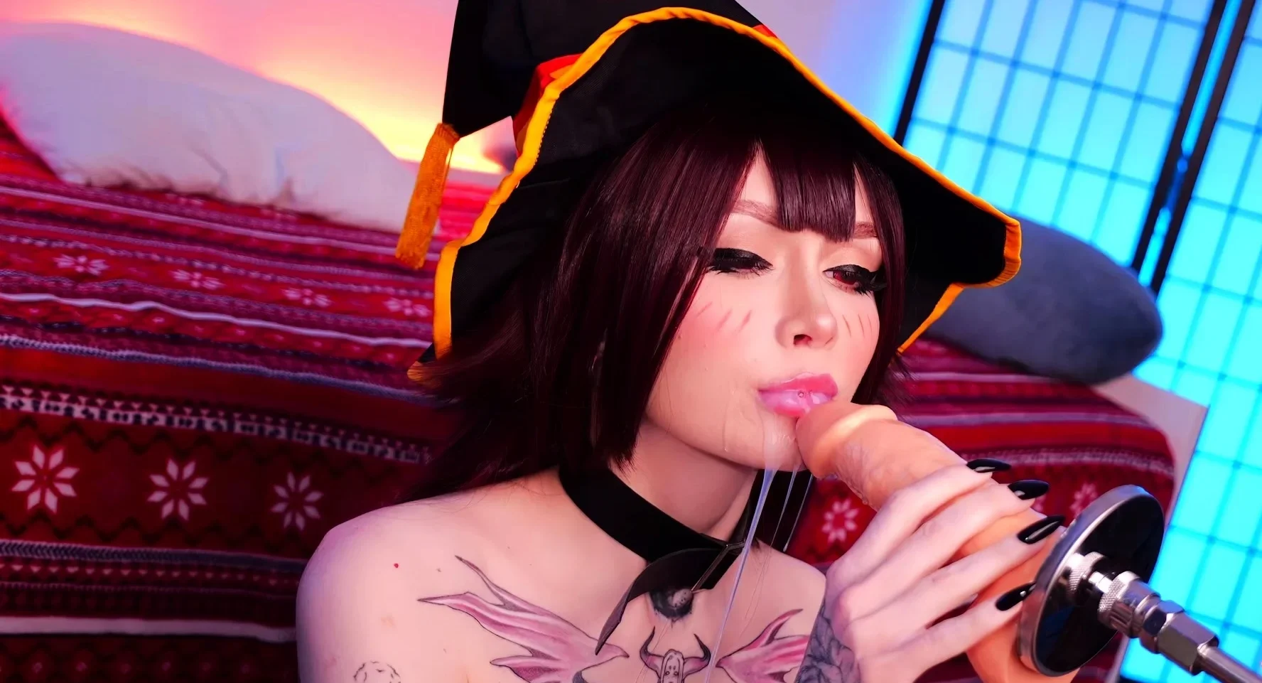 Hot amateur webcam teen masturbates for their fans