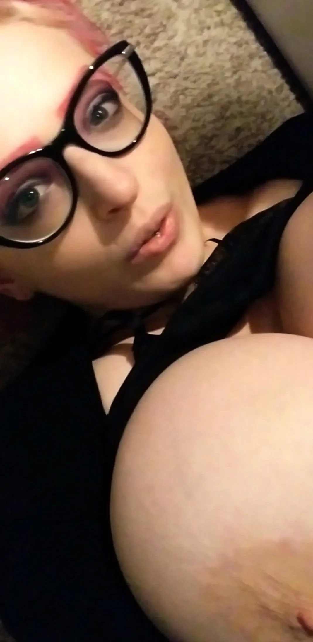 Amateur Blonde With BIG BOOBS Hot Free Cam Show