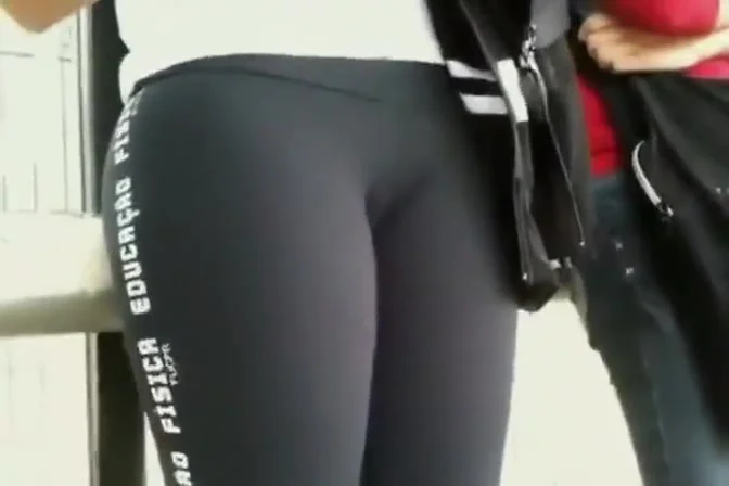 s cameltoe got spied
