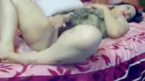 محارم اصلى فتحى وناديه اخته يصورها وهوا راكب عليها فاحتها نيك وينشر الفيديو