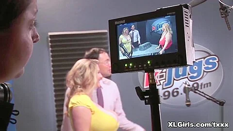 Behind The Scenes At K-JUGS With Renee Ross - Renee Ross - XLGirls