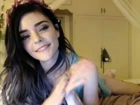 Amateur Webcam Teen Masturbates And Teases