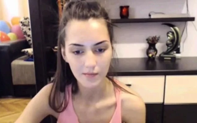 skinny teen beauty pussy on skype
