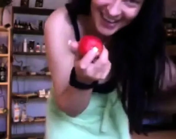 Cashier puts apple in her ass with customer in chop