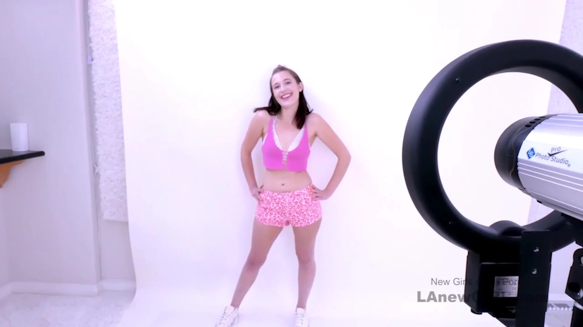 Super Cute Teen 18+ Girl Fucked By Agent