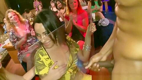 Real Cfnm Amateurs Cocksucking Until Cumshot