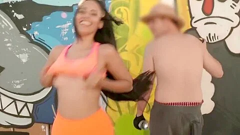 Andreina De Luxe - Tempting Teen Public Sex Clip