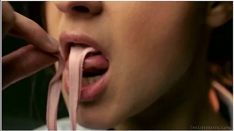 Bubble Gum 2 - Melena A