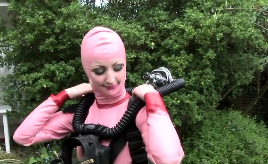 Rude Discipline For Girl In Fetish Latex