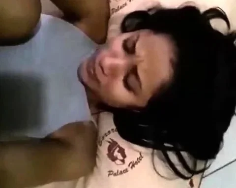 NOVINHA NIARA PESSANHA DIZ ESTOU AQUI METENDO GOSTOSO!
