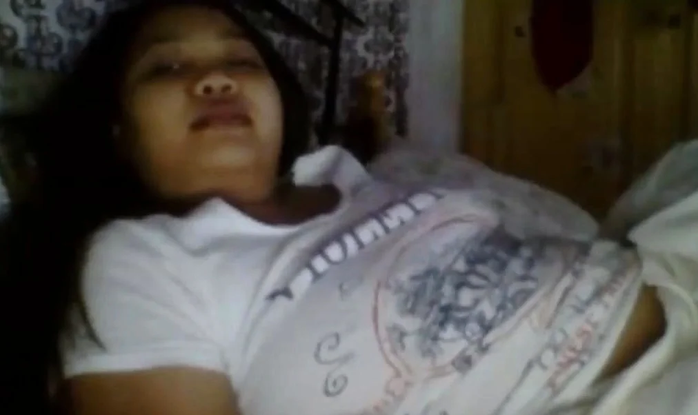 Skype chubby filipino boobs webcam