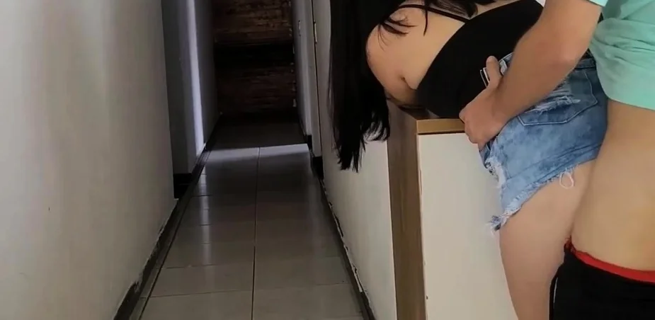 Arrisquei-me a ter sexo com o amigo do meu marido