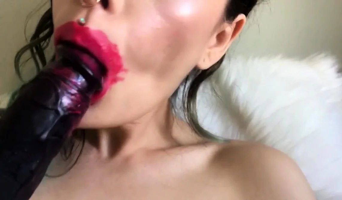 VERY Messy Lipstick BJ