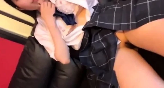 Japanese teen finger fuck