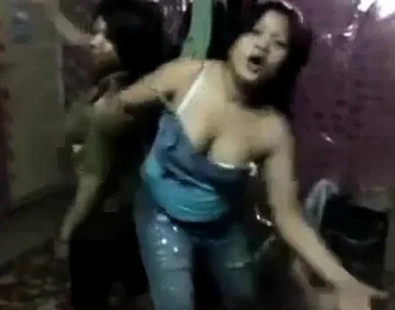indonesia- tante gatel