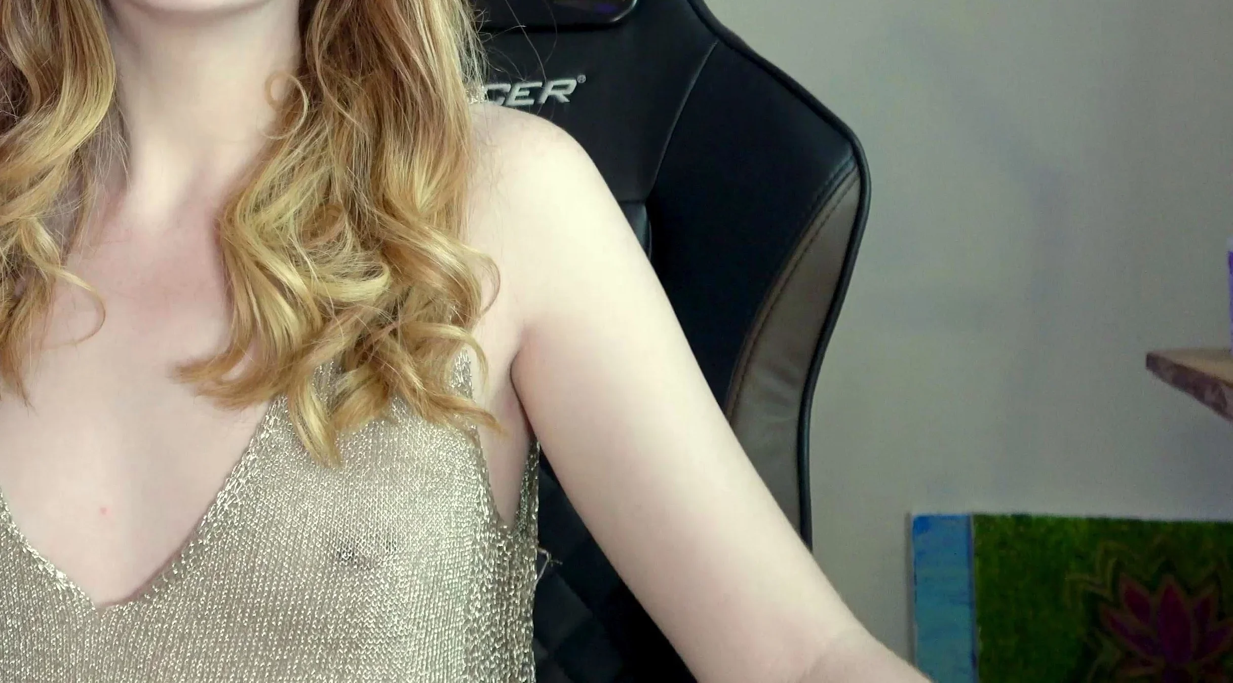 Pretty redhead webcam masturbation show