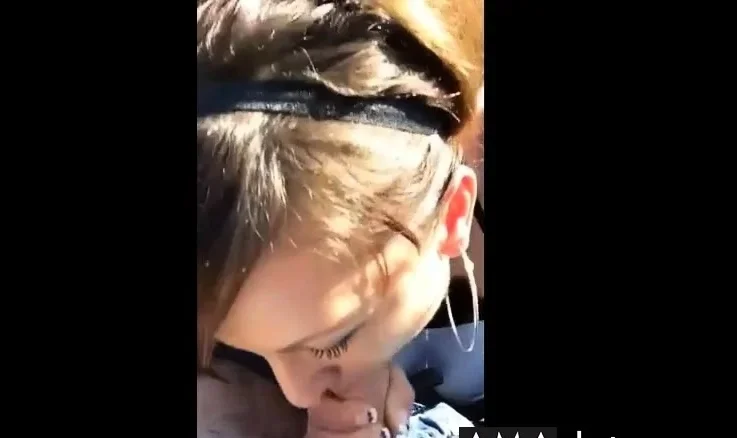 une bonne petite pipe en voiture