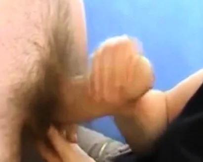 CFNM handjob sperma