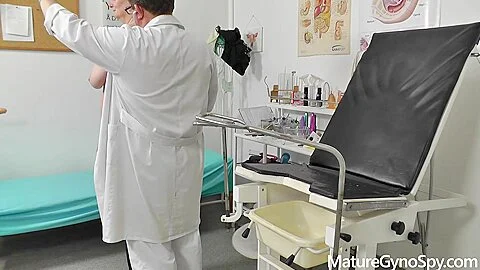Samantha Si - Chubby Step mommy Filmed With On Her Gyno Exam