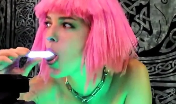 Long Tongue Tease