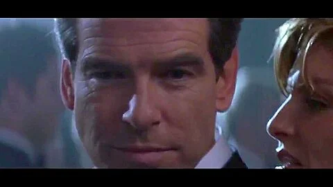 Celebrity Rene Russo sex scene-Thomas Crown Affair (1999)