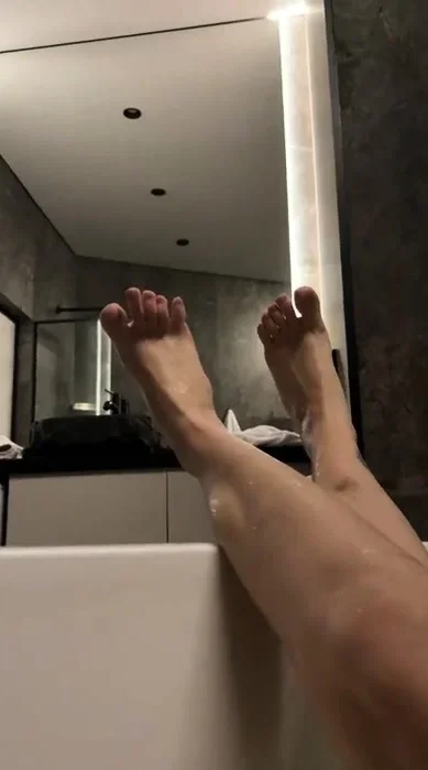 Teen slut foot fetish cock rub
