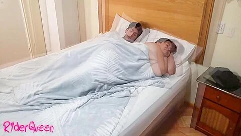 Stepmom Share Bed With Stepson