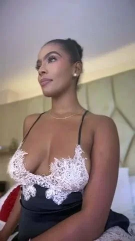 Big Boobs Cassandra Calogera cock tit wanking
