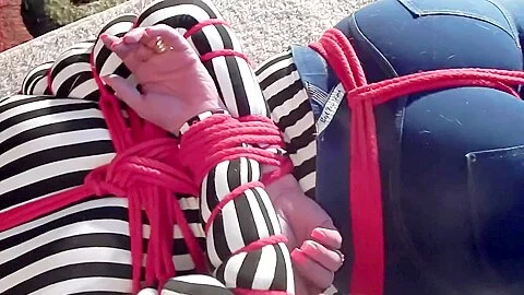 Joani Tight Jeans