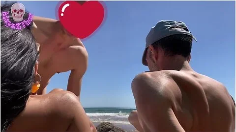 Folger Henvender Sig Med Onsket Om At Give Mig Creme Og Nydelse Foran Min Kæreste