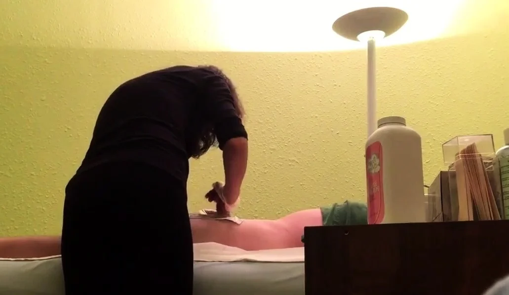 Hidden Cam At Wax Salon Girl Rubs Hard Dick Of Customer