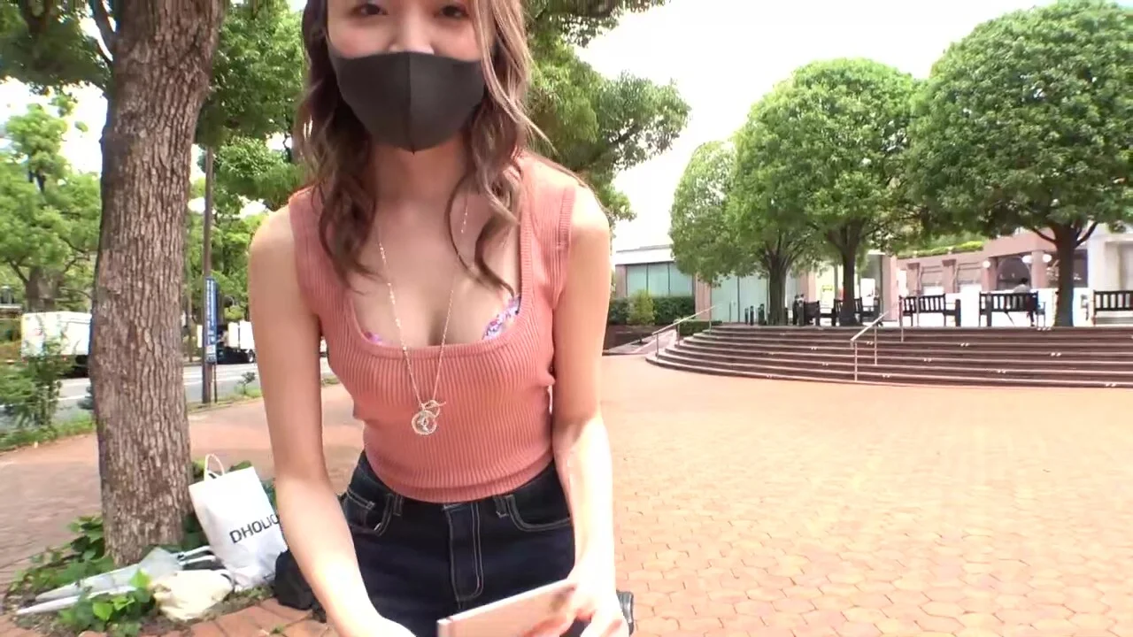 0004686_フェラチオ 素人ナンパ 脇見せなどが含まれている