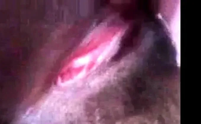 Ebony teen pussy rub