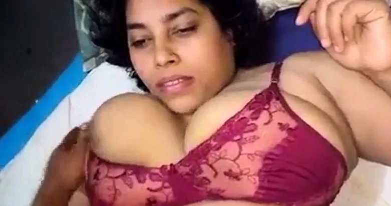 Indian aunty fucks