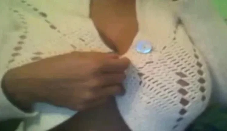Ses gros seins en cam