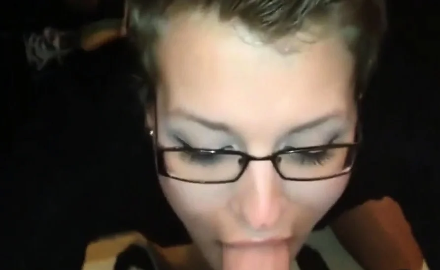 geiler Analsex mit deutscher Maus und schluckt alles