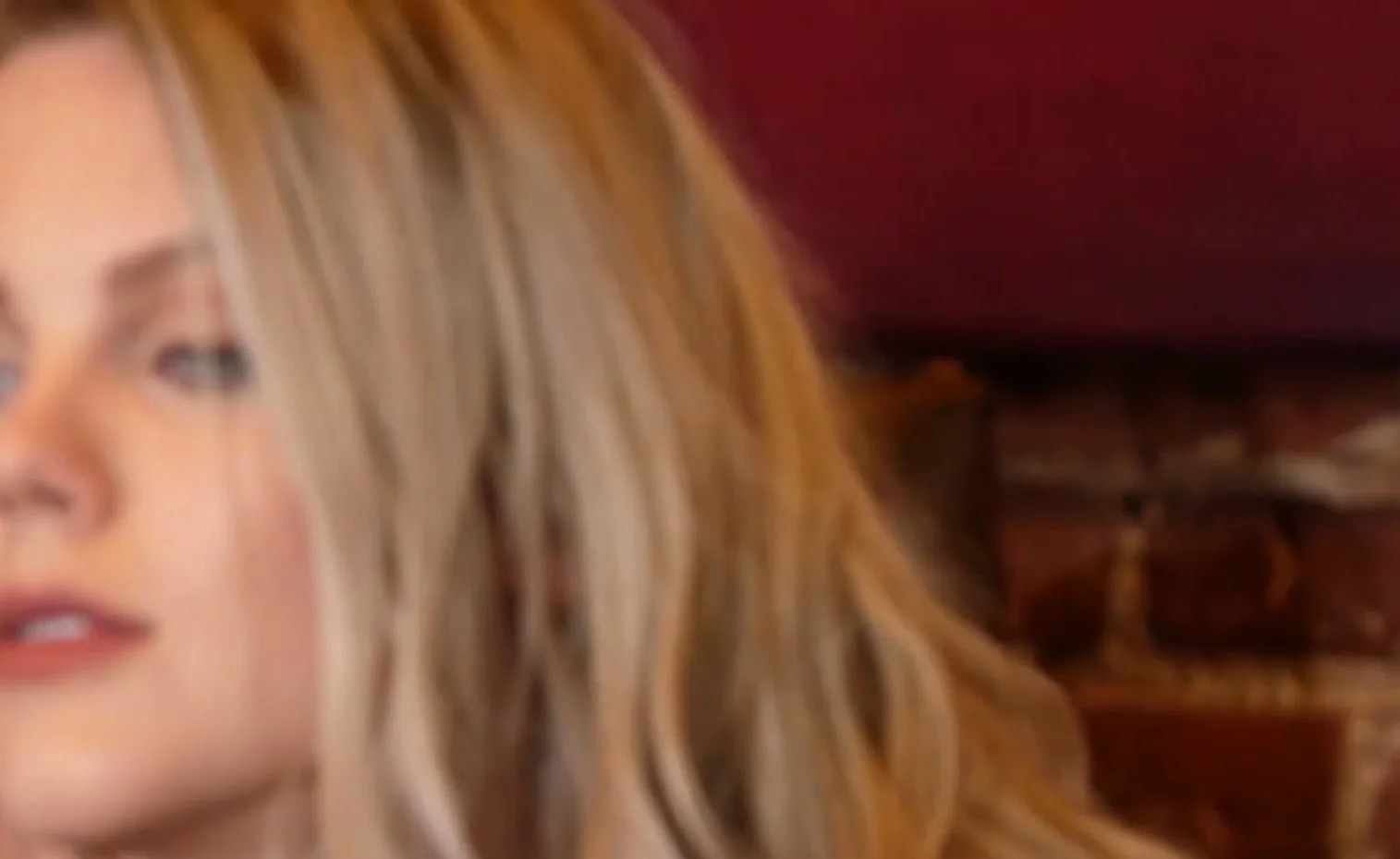 Willa Prescott reveals her natural body