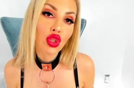 Exquisite Goddess - Poisoning your mind - ruling you